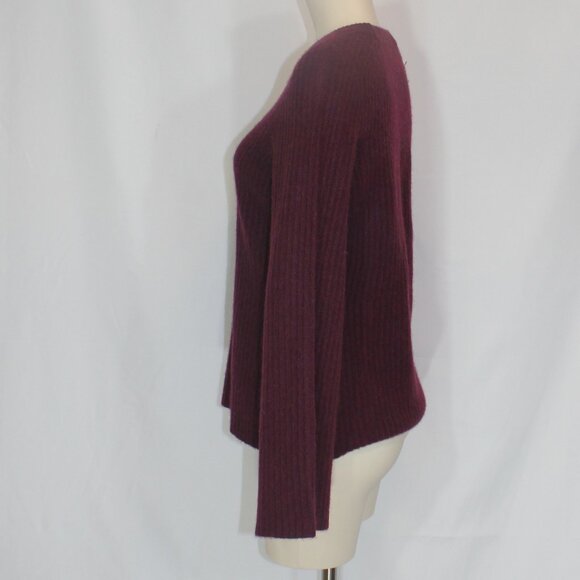C BY BLOOMINGDALE'S CASHMERE Ribbed Crewneck Sweater In Heather Burgundy size M - Picture 3 of 6
